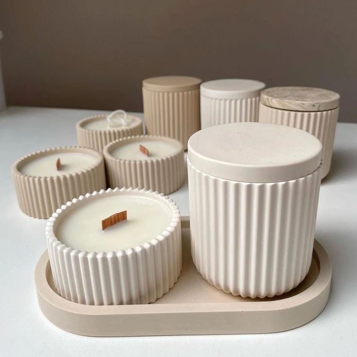 Wavy box candle